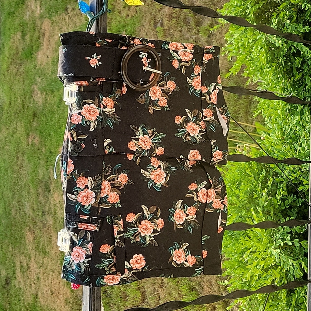 Torrid Floral Shorts with belt